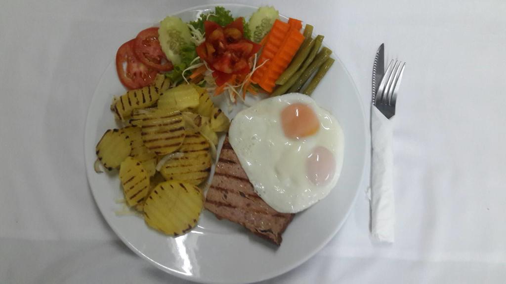 Piccolo Restaurant And Guest House Pattaya Eksteriør billede